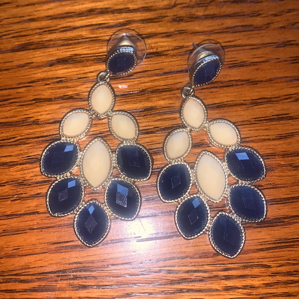Great condition Francesca Navy and Cream Earrings